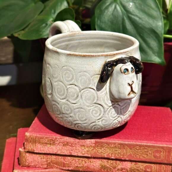 Mudworks Sheep Mug Ceramic Cup 3D Raised Design with Feet 2004 Farm Animal 12 oz - Picture 2 of 12